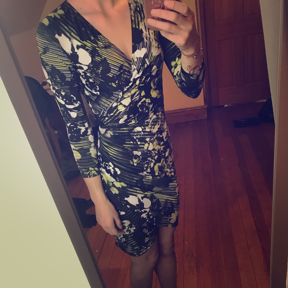 Cachè green printed dress. XS